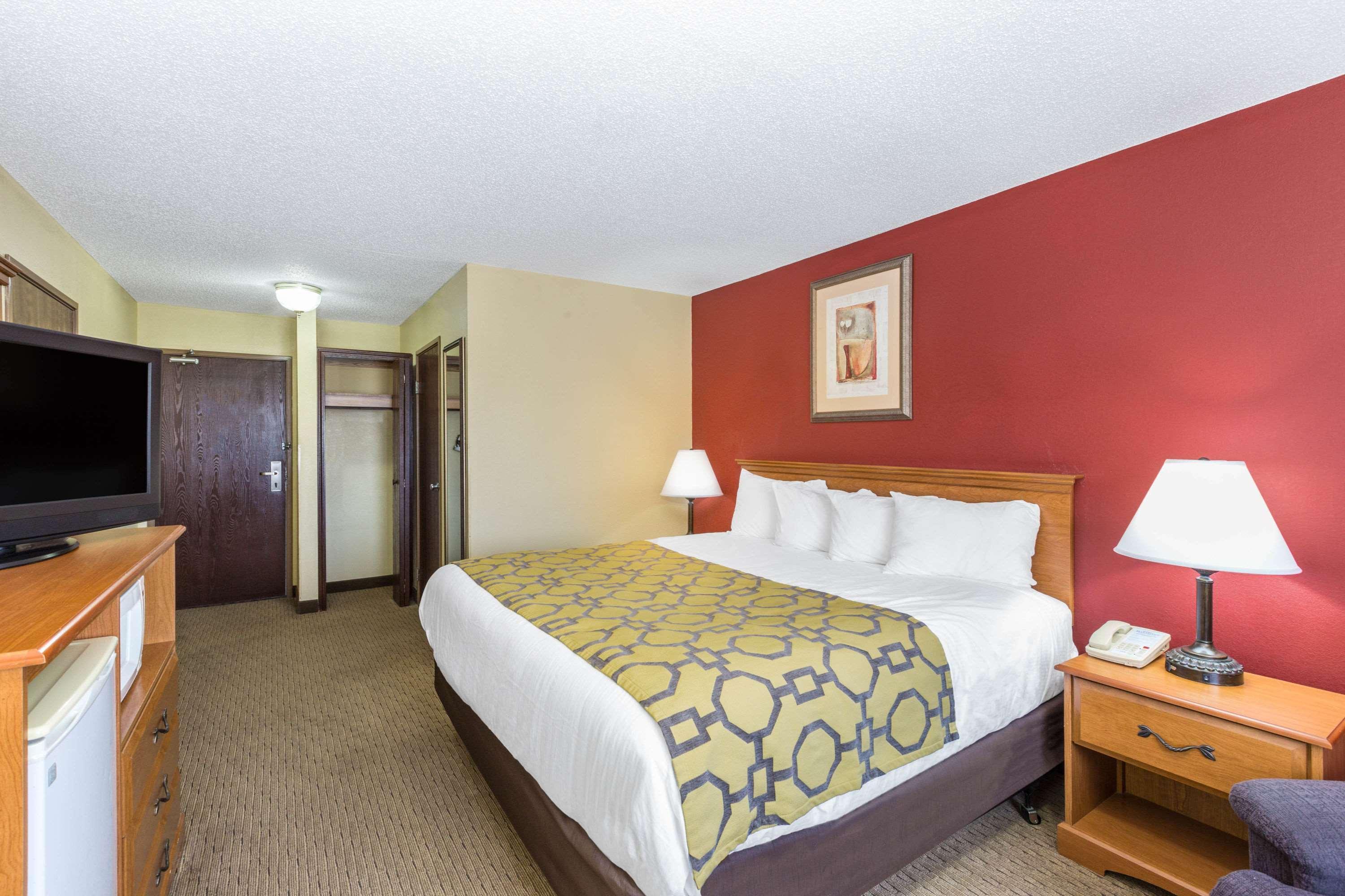 Baymont By Wyndham Fort Dodge Kültér fotó